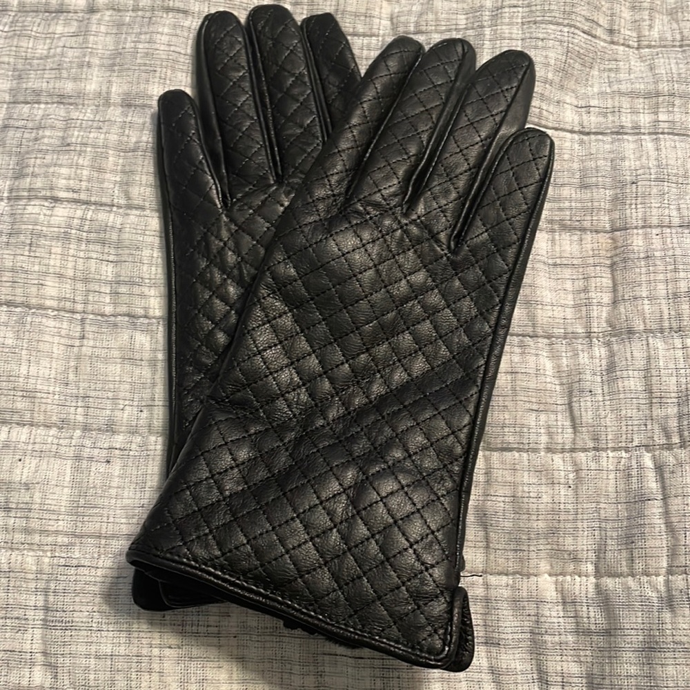 Vera Bradley Leather gloves
